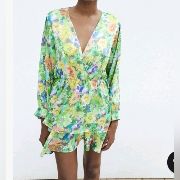 Zara Green Floral Print  V-Neck Puff Sleeve Romantic Dress  Size XS - Picture 3 of 16